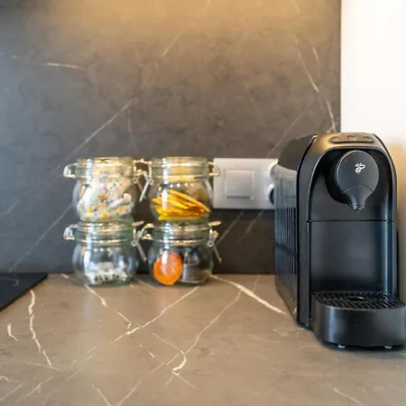 Arena Budget Apartment